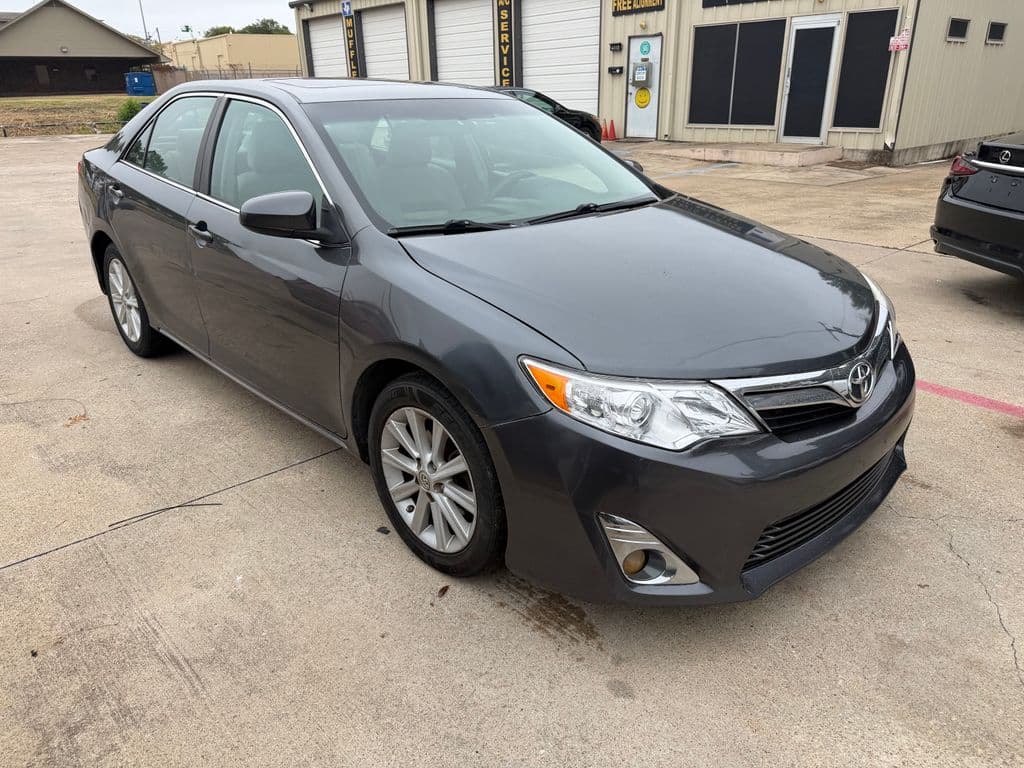 Vehicle photo